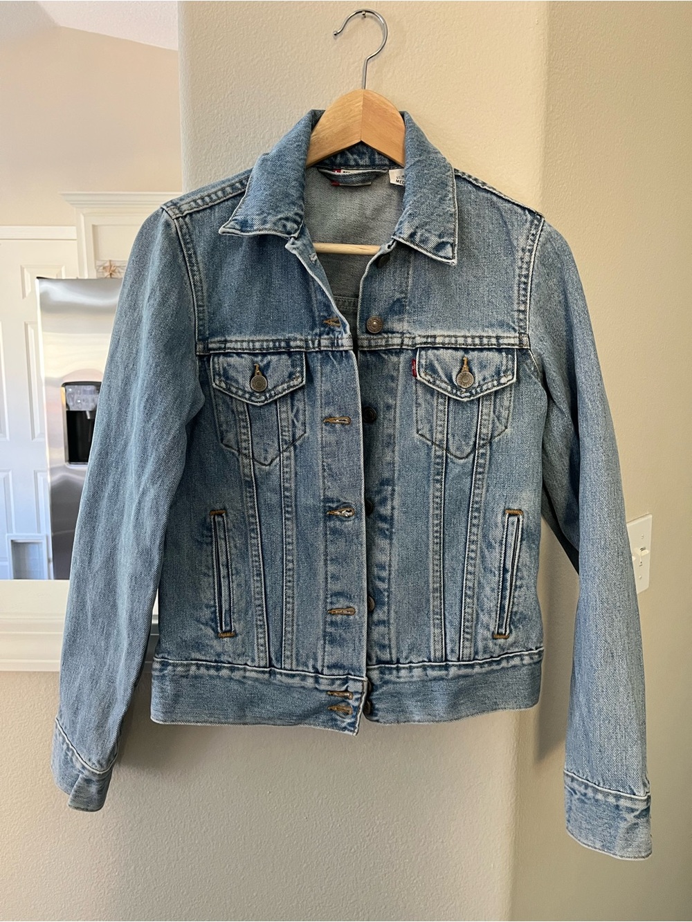 Levi's Light Blue Women's Denim Trucker Jacket